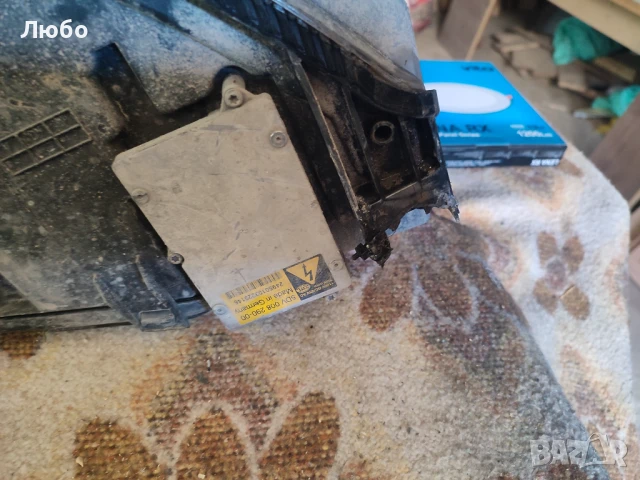 Ляв фар биксенон без завиване за Ауди А6 ц6 4ф Audi A6 c6 4f, снимка 4 - Части - 50769971