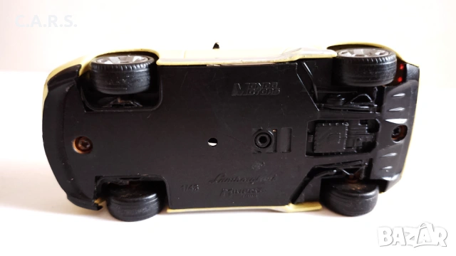 Lamborghini Miura - Mondo Motors - Мащаб 1:43, снимка 8 - Колекции - 53984965