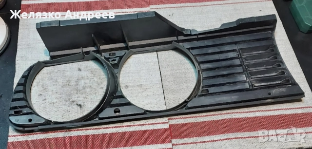 БМВ Е30 декоративни решетка ляв фар , снимка 2 - Части - 52513958