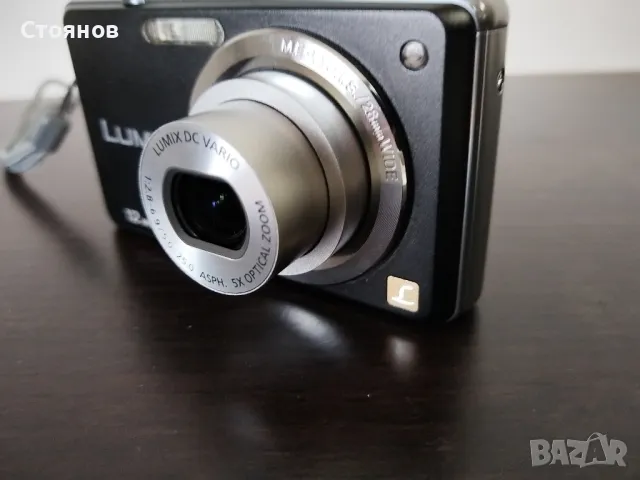 Panasonic Lumix DMC-FS10
12MP.With 5x wide angle zoom and optical I.S.
Japan, снимка 6 - Фотоапарати - 47980809