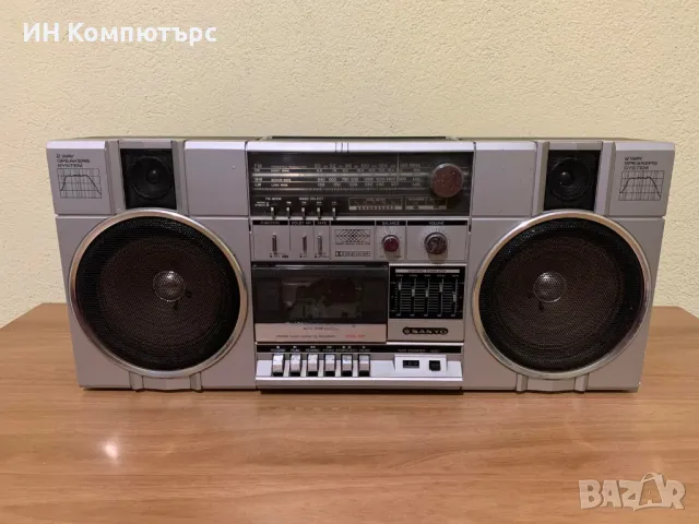 Продавам радиокасетофон Sanyo M9880LU, снимка 1 - Радиокасетофони, транзистори - 49381081