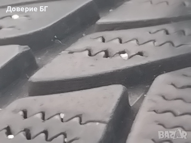 Гуми 215 60 16 Дънлоп Dunlop 2 броя. Нов внос. Не са нови!