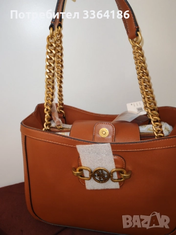 Нова чанта Guess , снимка 3 - Чанти - 52674344