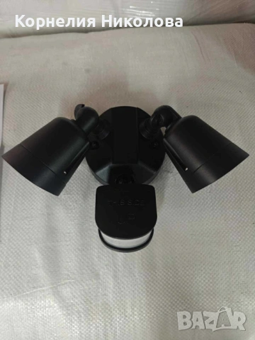 LED външна лампа със сензор за движение, 16W 1900LM 5000K дневна светлина, снимка 2 - Лед осветление - 54201470