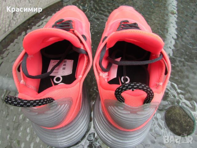 Дамски маратонки Nike Air Max 2090 Lava Glow, снимка 11 - Маратонки - 46397330