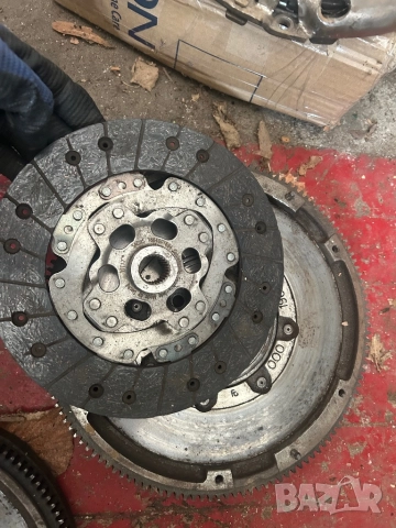 1.9 TDI 105 кс  VW Audi Skoda Seat съединител , демпферен маховик, притискателен диск, феродов Sachs, снимка 2 - Части - 52488250