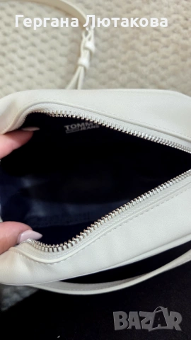 Оригинална дамска чанта Tommy Jeans , снимка 3 - Чанти - 54269517
