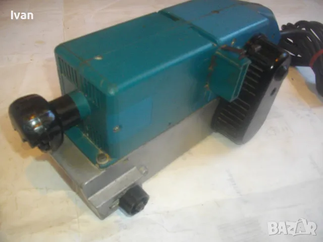 ЗА ЧАСТИ ЗА РЕМОНТ 950 ВАТА BOSCH ПРОФИ СИНЯ СЕРИЯ ГОЛЯМ ЕЛ. ЛЕНТОВ ШЛАЙФ БОШ, снимка 2 - Други инструменти - 50170228