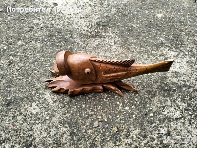Стара дървена ръчно резбована риба, снимка 2 - Антикварни и старинни предмети - 53392693