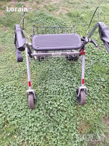 Проходилка(ролатор) с кошница, снимка 5 - Инвалидни колички - 49651306