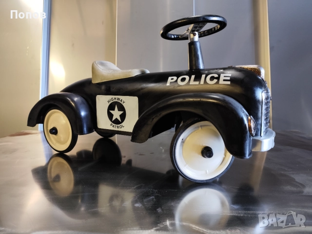 Винтидж полицейска кола