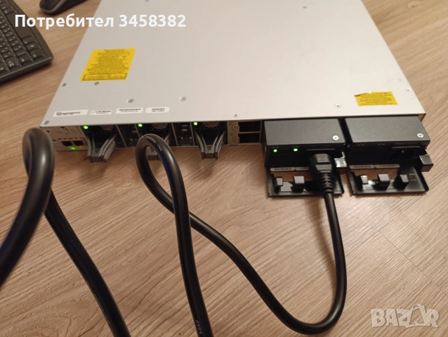 Cisco Catalyst 9300-24UX | 24x mGig | UPOE | 8x 10G SFP+ | 2x 1100W, снимка 4 - Суичове - 54047060