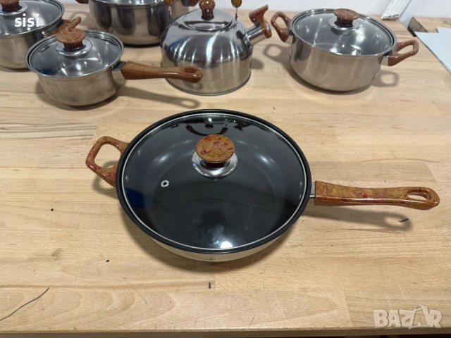 Комплект тенджери + подарък кухненски прибори розов, черен или зелен цвят DJ37+TV1316