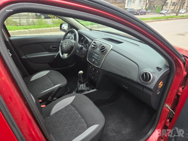 Dacia Sandero Stepway, снимка 18 - Автомобили и джипове - 52712153