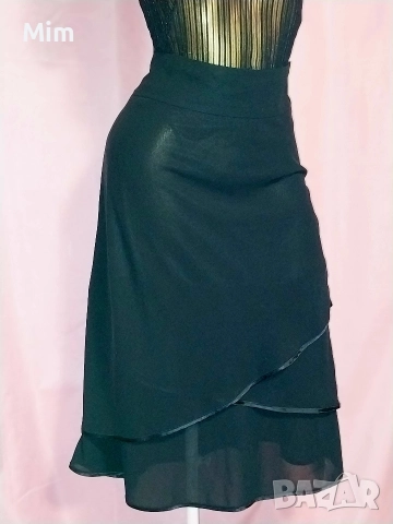 S Черна прозрачна блуза и пола на три волана, снимка 3 - Поли - 52668390