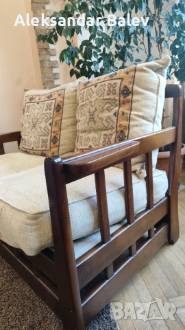 Италианска Масивна холова гарнитура (Диван, Двойка + фотьойл), снимка 5 - Дивани и мека мебел - 54172235