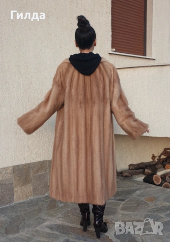 манто от норка / визон Италия М, снимка 4 - Палта, манта - 52427851