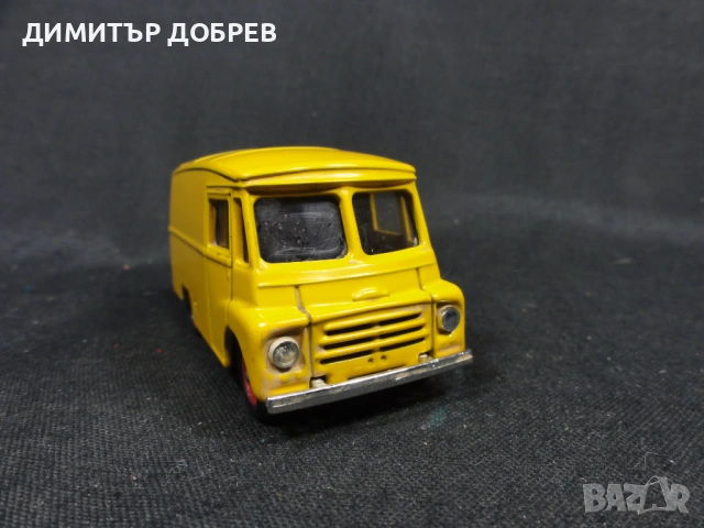 СТАРА РЕТРО МЕТАЛНА КОЛИЧКА MORRIS LD150 VAN CORGI, снимка 5 - Колекции - 53006545