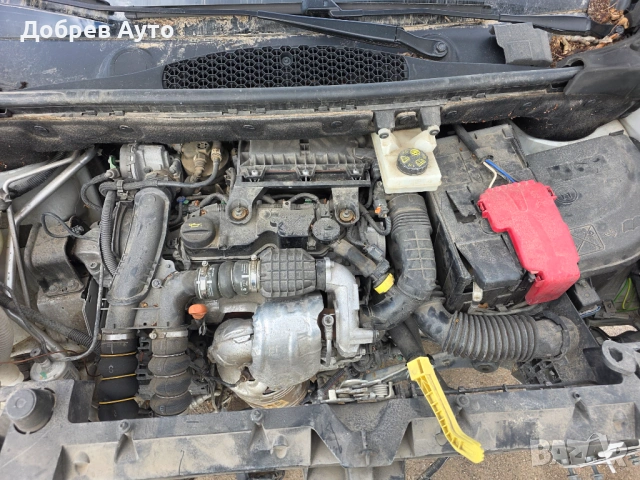 **САМО НА ЧАСТИ***  Peugeot Partner 1.6HDI,Ръчни скорости, 32 000км!!!  , снимка 5 - Автомобили и джипове - 53629622