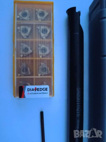 Комплект стругарски нож SNR0016Q16 с 10 пластини 16IR AG60 и ключ, снимка 4 - Стругове - 53926569