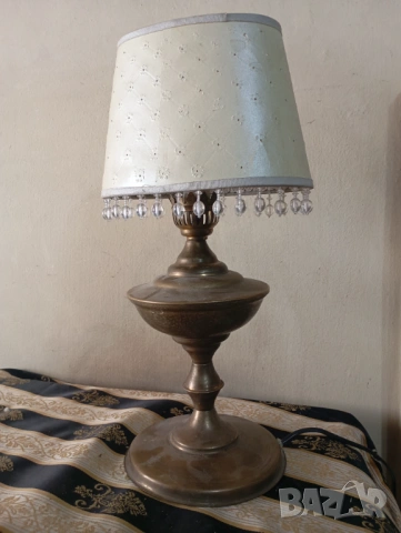 Винтидж настолна лампа 