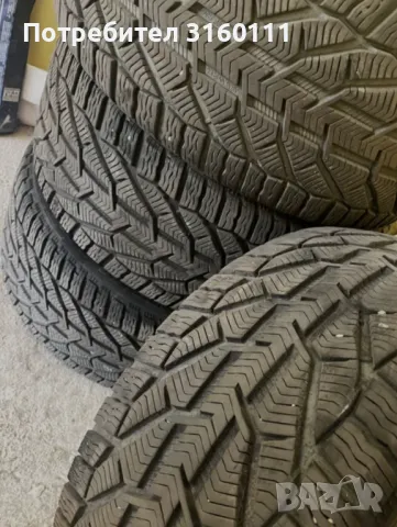 Продавам гуми 235/55 r19 M+S, снимка 2 - Гуми и джанти - 46985706