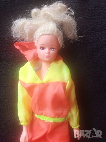 Кукла Барби / Barbie в спортен екип, снимка 1 - Кукли - 45403734