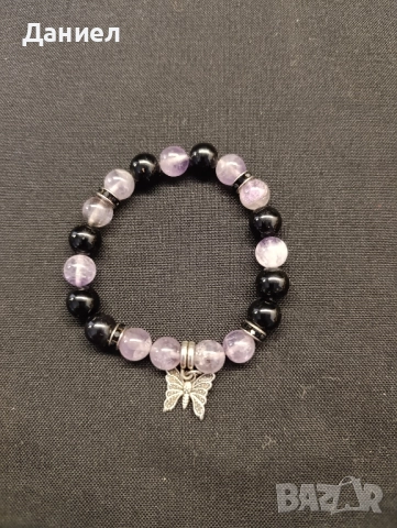 Гривна с пеперуда