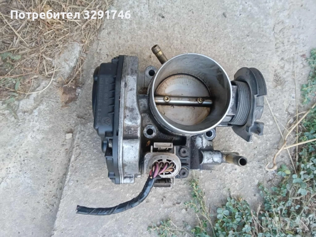 Дроселова клапа  за Волксваген Голф 4 1.6 бензин 101к.с 1998г , снимка 3 - Части - 51857992