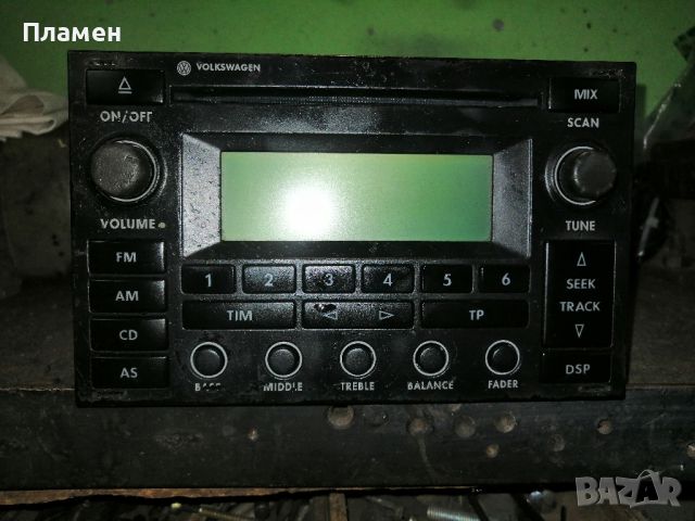 CD радио за Голф 4, снимка 2 - Аксесоари и консумативи - 46255196
