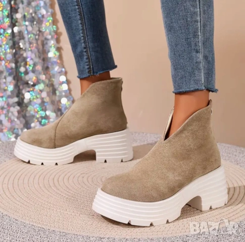 Дамски бежови велурени боти с цип, снимка 3 - Дамски боти - 53239959