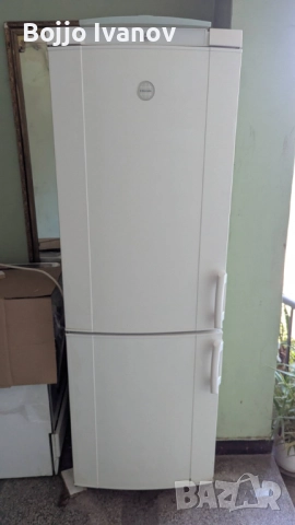 Продавам хладилник с фризер Електролукс, снимка 7 - Хладилници - 52676528