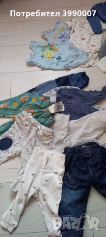 Използвани бебешки дрешки, снимка 1 - Комплекти за бебе - 45242797