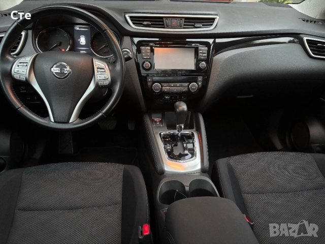 Nissan Qashqai 1.6dCi N-Connecta, снимка 9 - Автомобили и джипове - 52333189