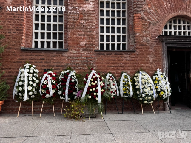 Траурни венци в София, доставка на траурни венци