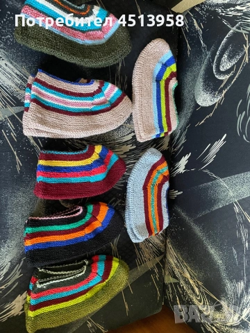 Ръчно плетени терлици, снимка 6 - Дамски чорапи - 53373322