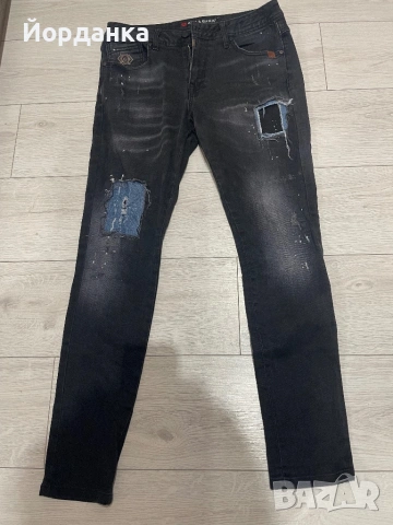 Страхотни мъжки дънки