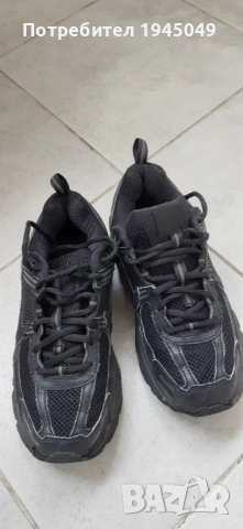 Детски маратонки Nike Vomero 5, снимка 11 - Детски маратонки - 53904916