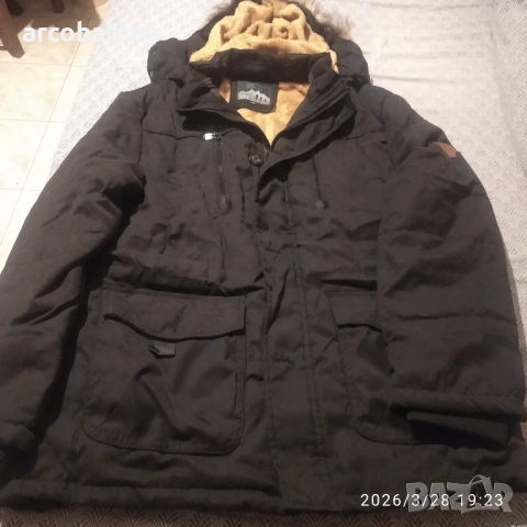 Ликвидация! Мъжка зимна парка - Доставка 24 часа , снимка 2 - Якета - 39904935