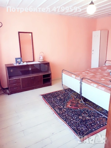 Продавам къща с двор в село Лесичово, снимка 5 - Къщи - 54223937