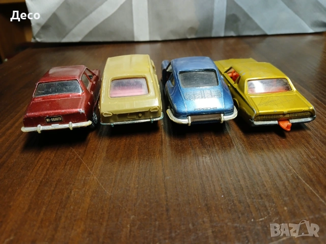 Стари метални и пластмасова колички 1/43., снимка 5 - Колекции - 53668756