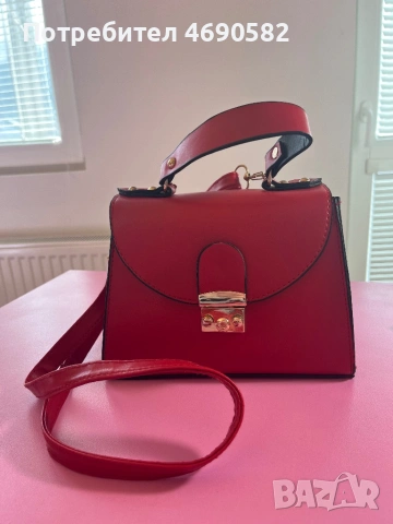 Червена чанта от еко кожа, снимка 2 - Чанти - 53046477