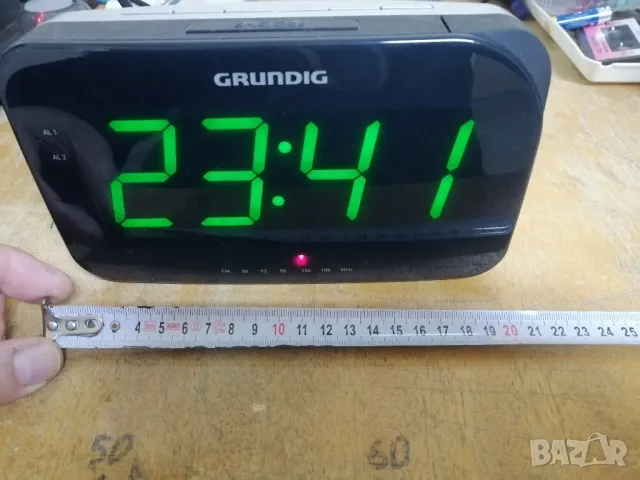 Радиочасовник GRUNDIG SONOCLOCK 490, снимка 2 - Радиокасетофони, транзистори - 48275555