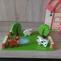 Дървена ферма с животни от New classic toys

, снимка 2