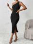 Черна елегантна рокля , снимка 1 - Рокли - 45851916