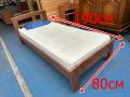 единично дървено легло 190/80см с матрак цена 150 лв -матрак пружина с дунапрен - дървена рамка / ДЪ, снимка 1 - Спални и легла - 45323285