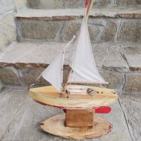 Старо дървено корабче, снимка 1 - Антикварни и старинни предмети - 45820384