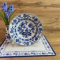 Винтидж порцеланова чиния син лук-VILLEROY &BOCH, снимка 1 - Антикварни и старинни предмети - 45344416