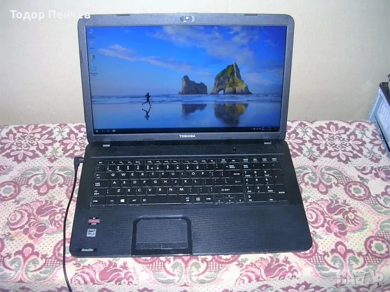 Toshiba Satellite C850D - 17.3 LED, Dual Core, 6 GB RAM, 320 GB HDD, 2 ч.батерия, снимка 1