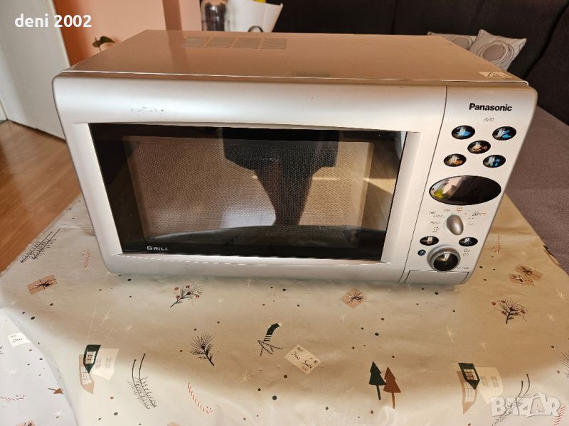 Микровълнова печка с грил Panasonic , снимка 1